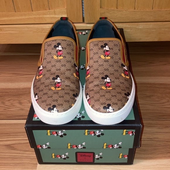 Gucci x Disney Slip On (British Sizing - fit closer to US Men 8-8.5/Women 9-9.5) - Picture 2 of 10